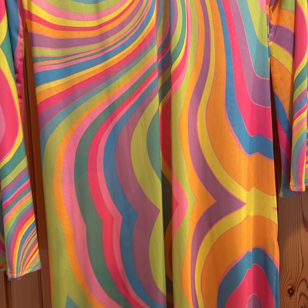 Show Me Your MuMu Multicolor Swirl Mesh Swim Coverup - Picture 2 of 3
